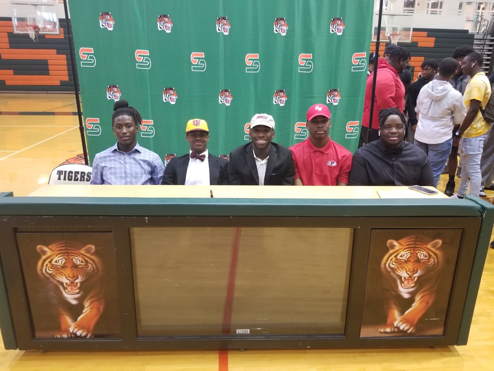 Stockbridge Football Signees